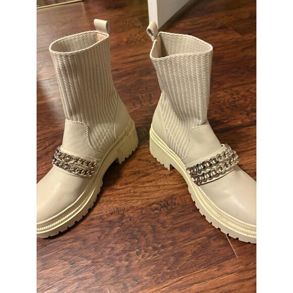 Steve Madden Zyla chelsea boots in size 8 - Picture 3 of 5